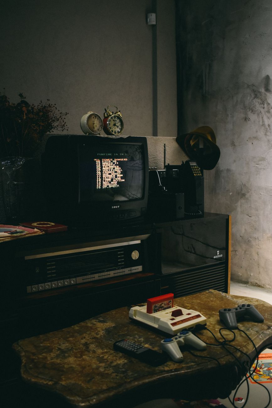 Stämningsfull spelsession i retrostil